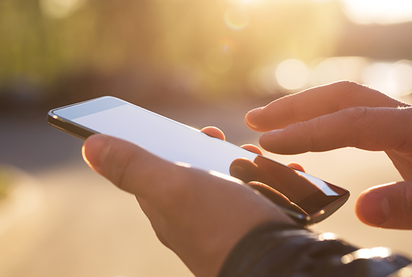 NFI_Blog_texting-in-fatherhood-programs